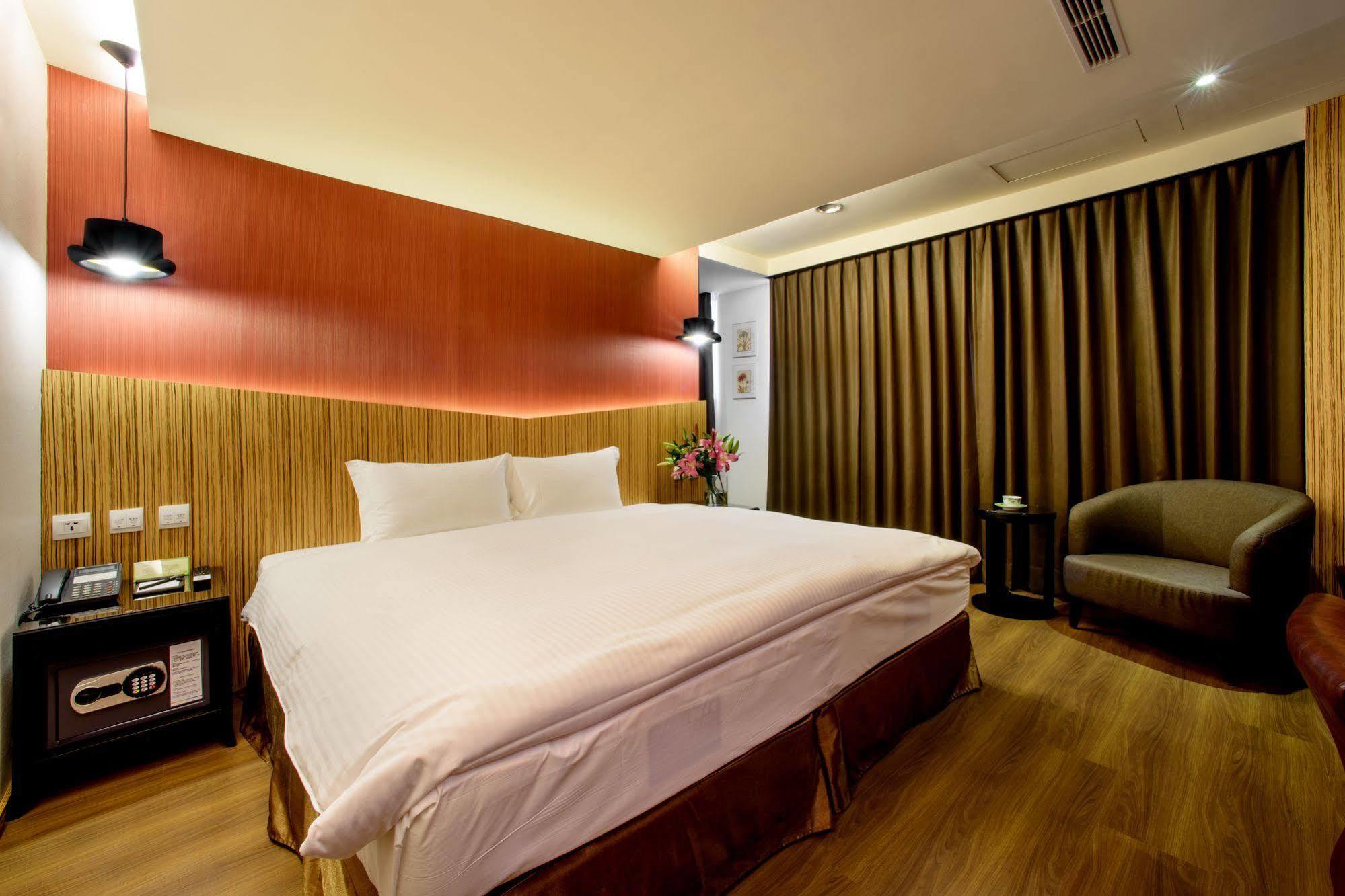 Stay Hotel - Taichung Yizhong Exterior foto